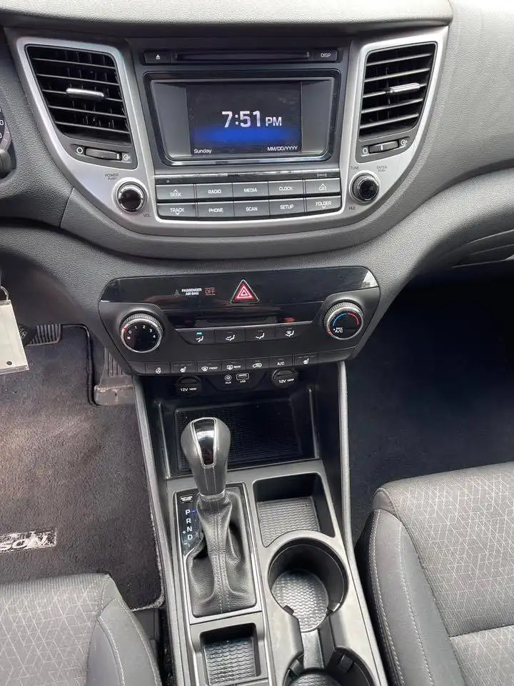 Hyundai TUCSON снимка Hyundai TUCSON