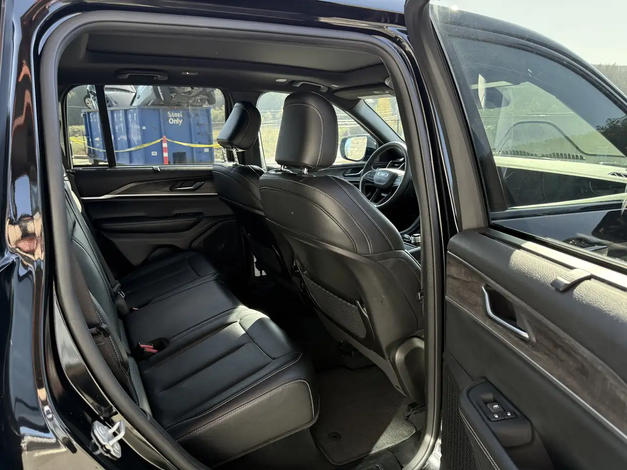 Jeep Grand Cherokee снимка Jeep Grand Cherokee