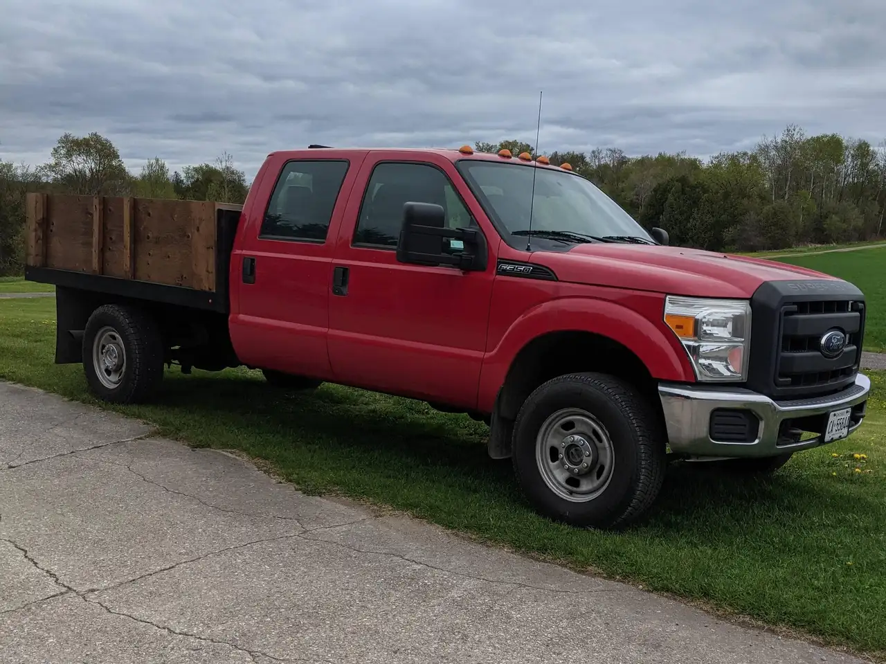 Ford F 350 photo Ford F 350