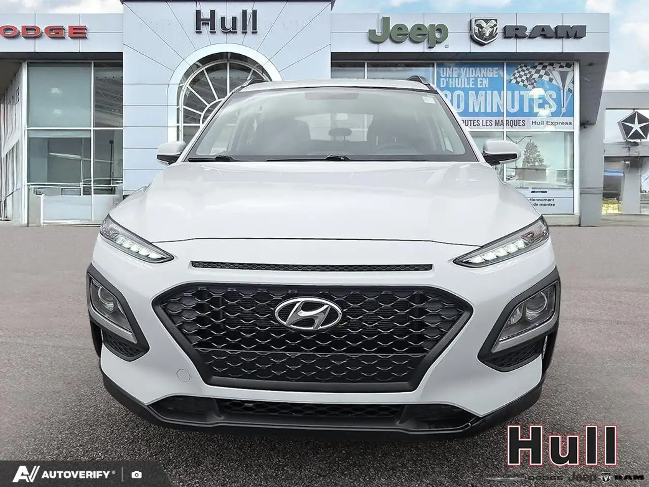 Hyundai KONA снимка Hyundai KONA