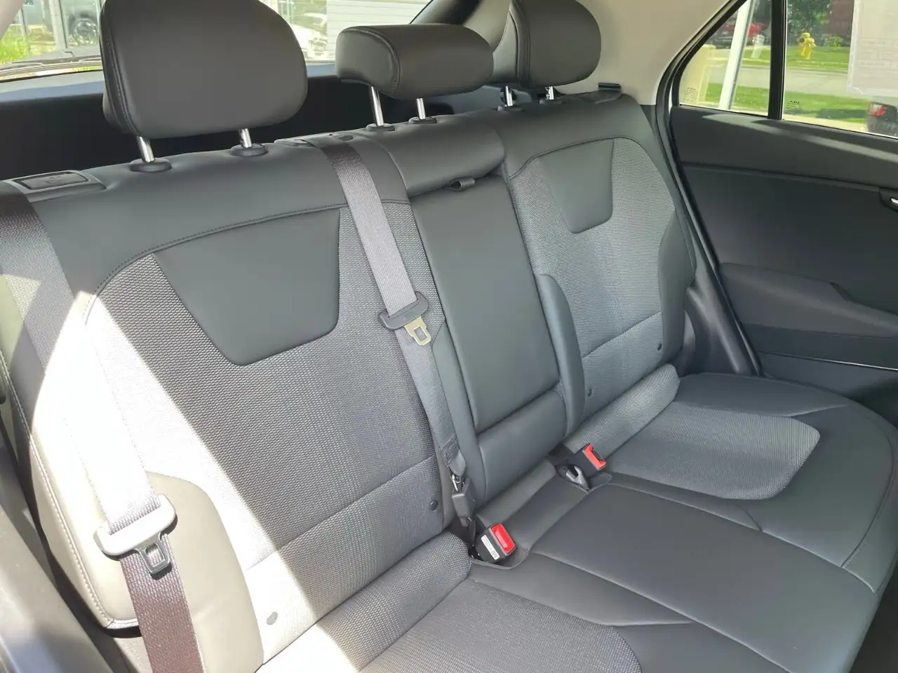 Kia Niro снимка Kia Niro