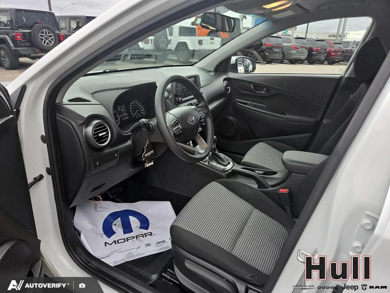 Hyundai KONA снимка Hyundai KONA