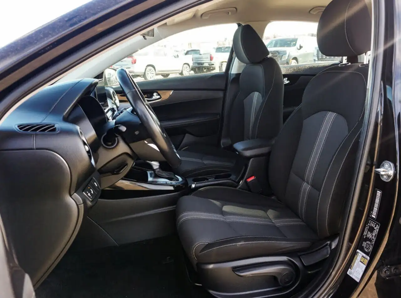 Kia Forte photo Kia Forte