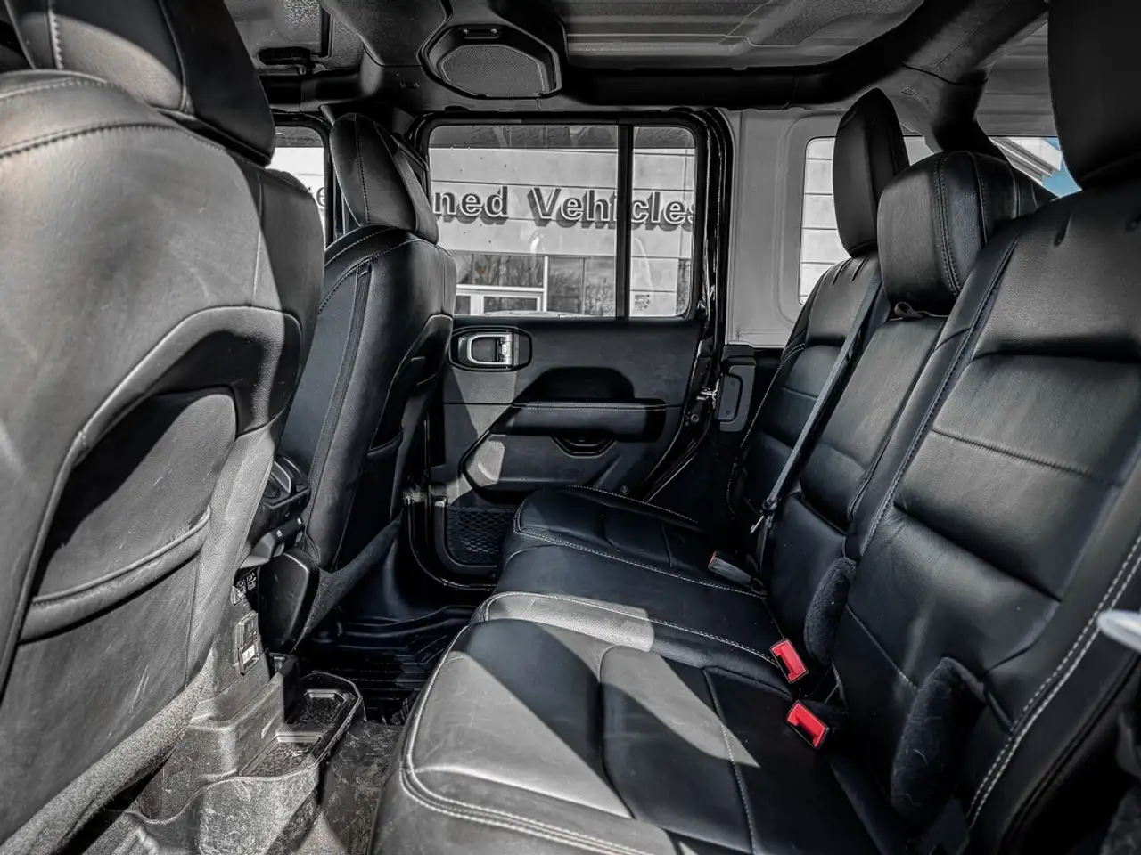 Jeep Wrangler photo Jeep Wrangler