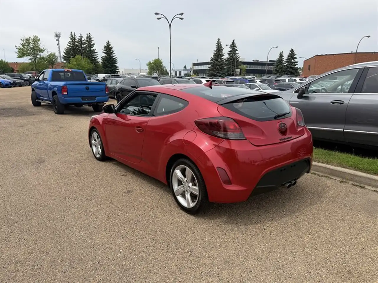Hyundai VELOSTER снимка Hyundai VELOSTER
