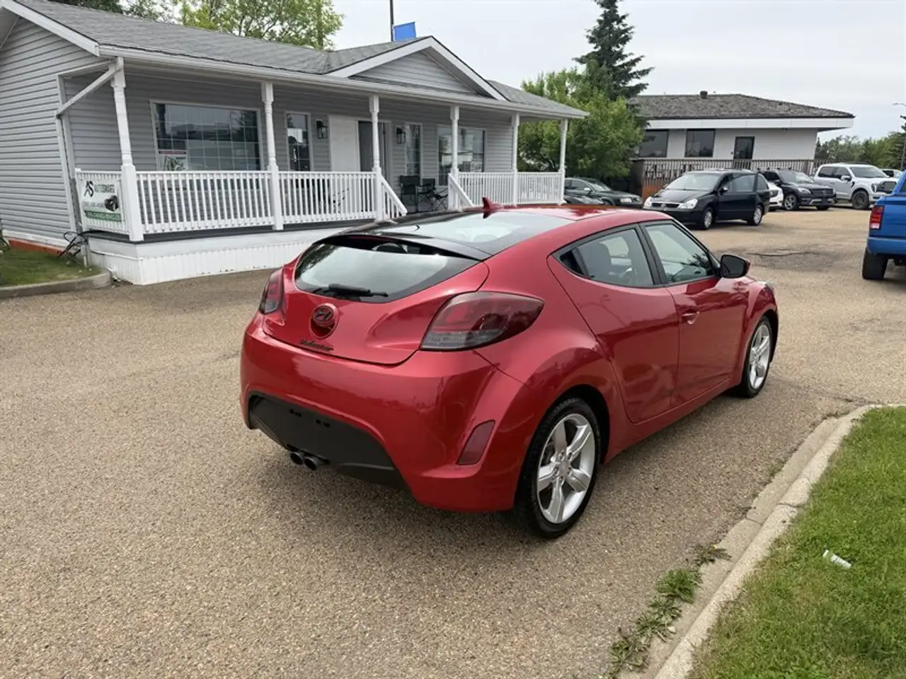 Hyundai VELOSTER снимка Hyundai VELOSTER
