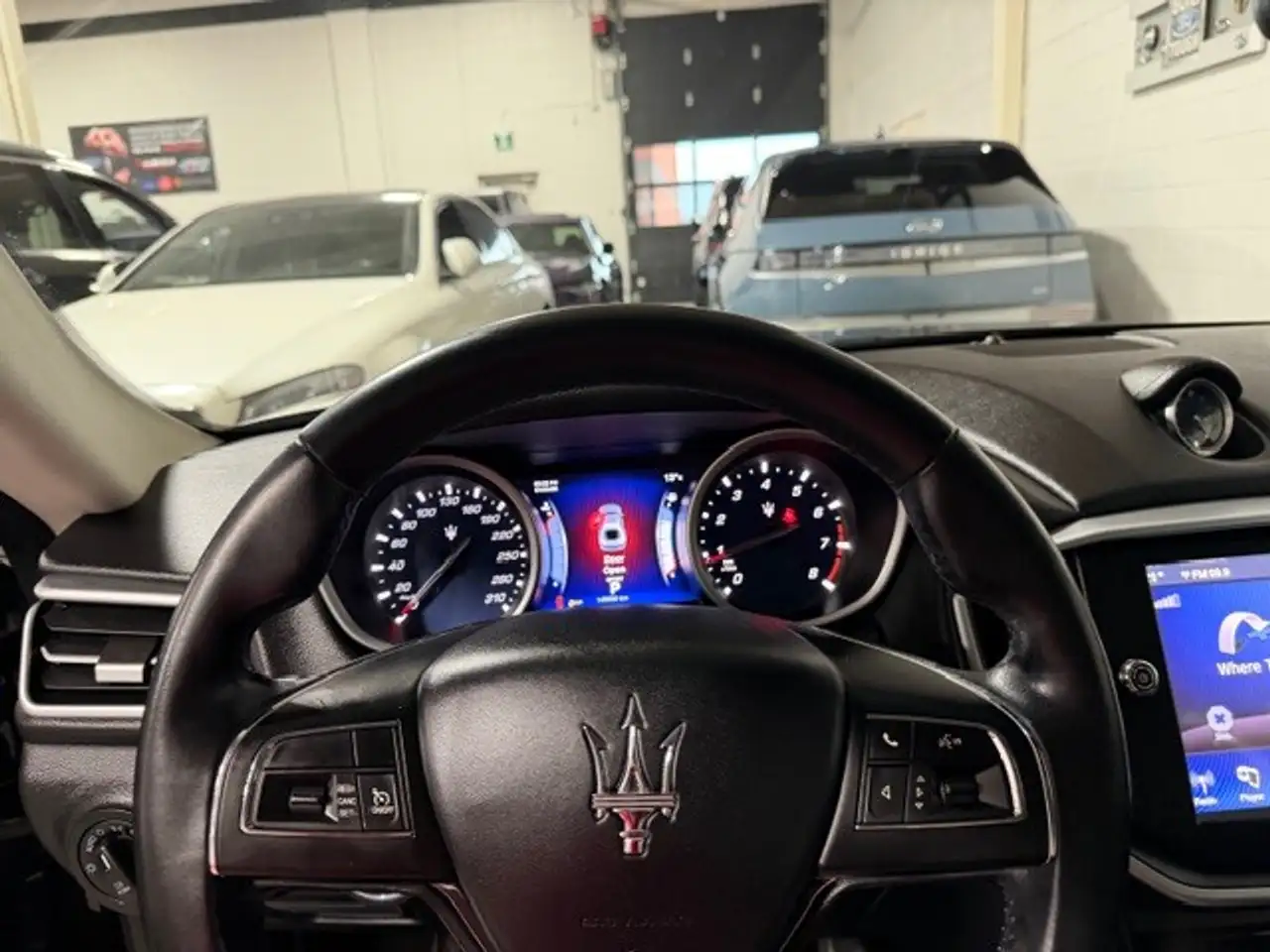 Maserati Ghibli fotografie Maserati Ghibli