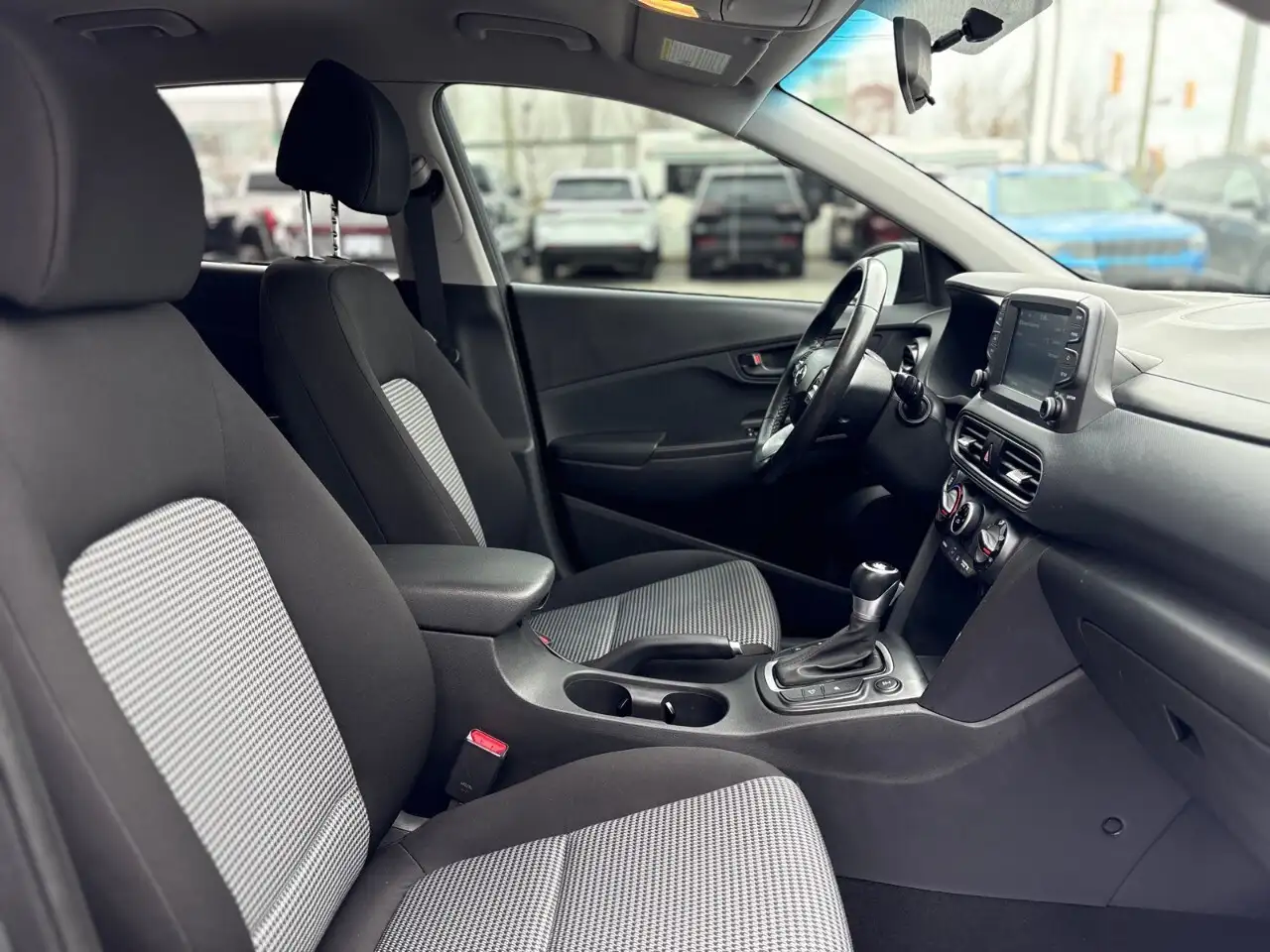 Hyundai KONA photo Hyundai KONA