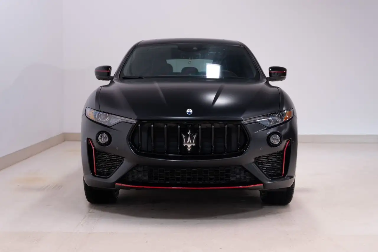 Maserati Levante снимка Maserati Levante
