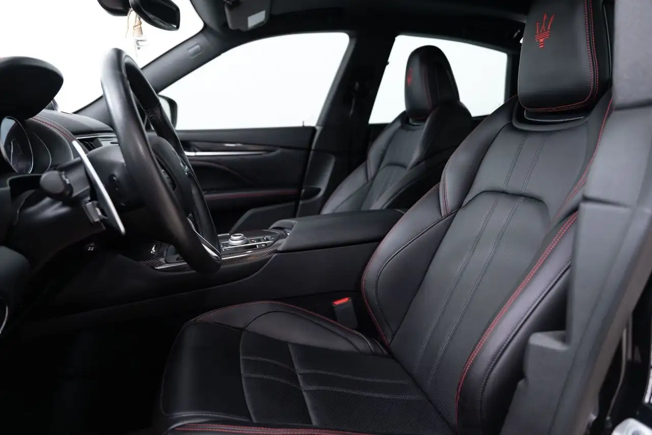 Maserati Levante снимка Maserati Levante