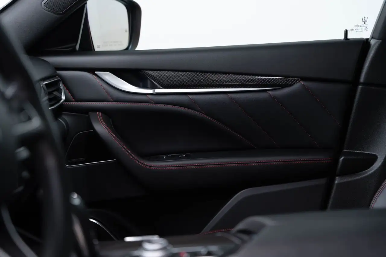 Maserati Levante снимка Maserati Levante