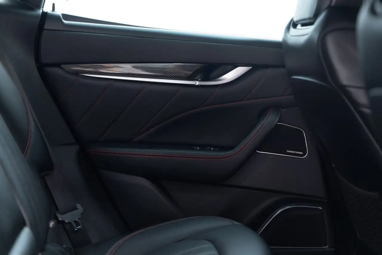 Maserati Levante снимка Maserati Levante