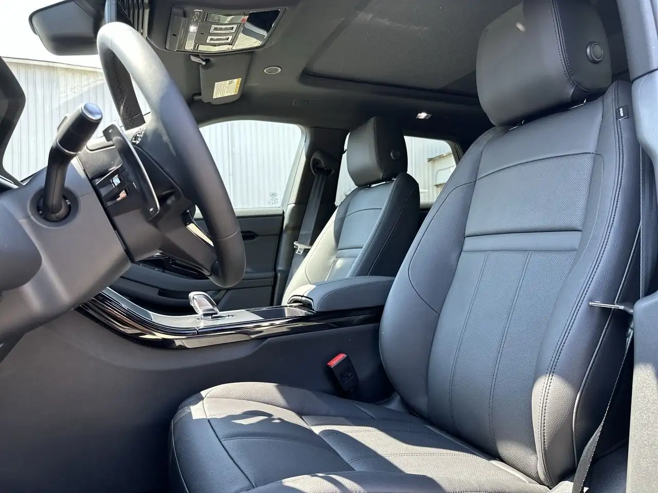 Land Rover Range Rover Evoque photo Land Rover Range Rover Evoque