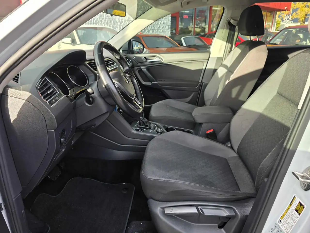Volkswagen Tiguan снимка Volkswagen Tiguan