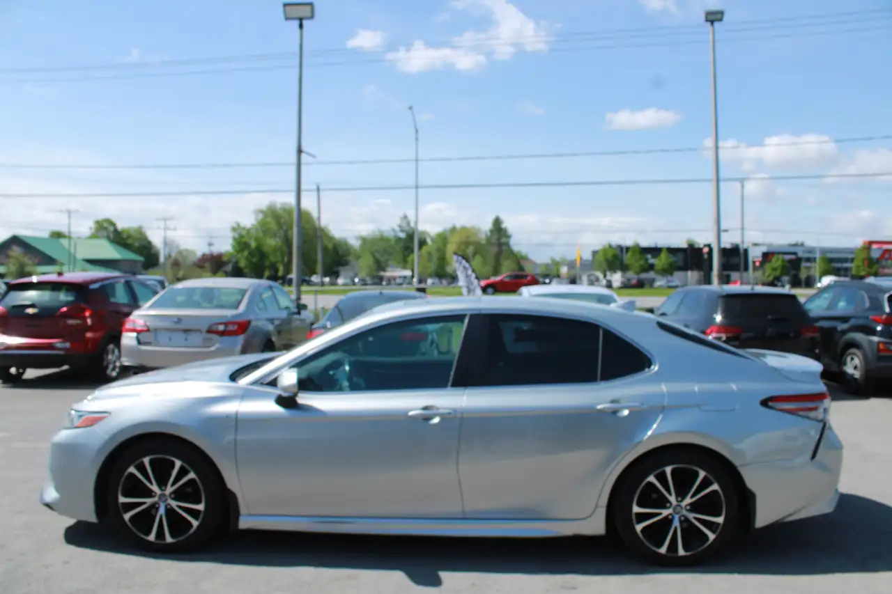 Toyota Camry fotografie Toyota Camry