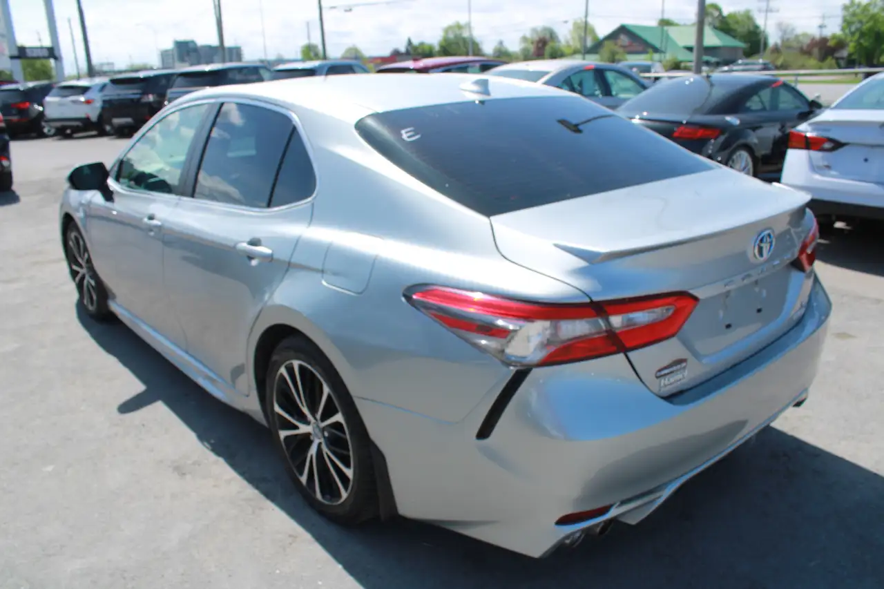 Toyota Camry fotografie Toyota Camry