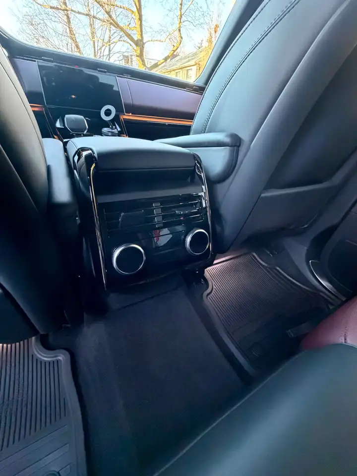 Land Rover Range Rover Sport снимка Land Rover Range Rover Sport
