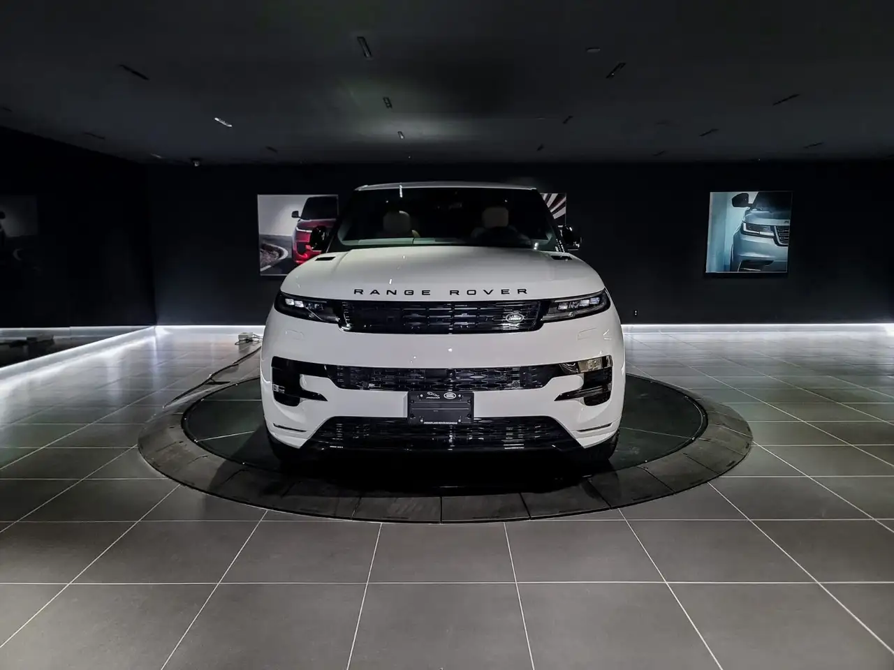 Land Rover Range Rover Sport снимка Land Rover Range Rover Sport