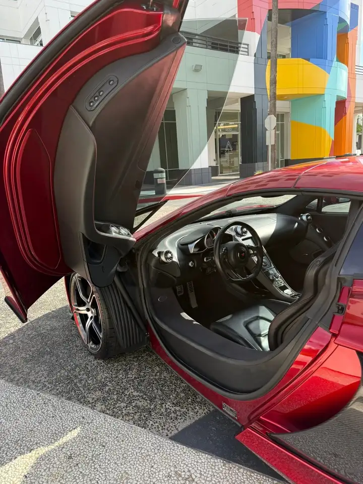 McLaren 650S снимка McLaren 650S