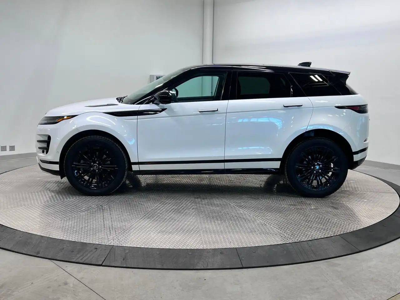 Land Rover Range Rover Evoque photo Land Rover Range Rover Evoque