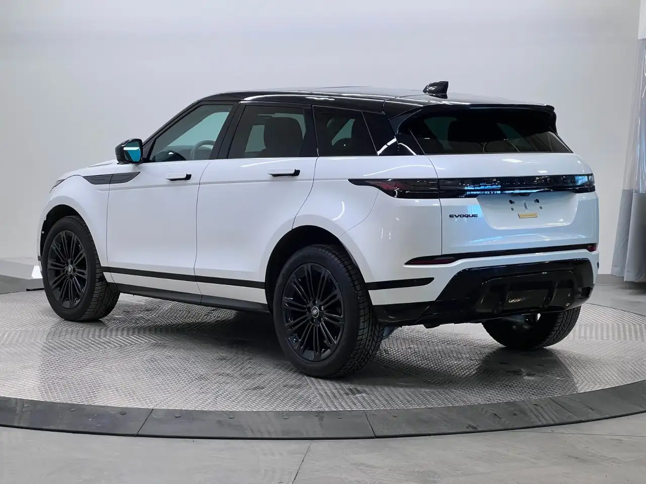 Land Rover Range Rover Evoque photo Land Rover Range Rover Evoque