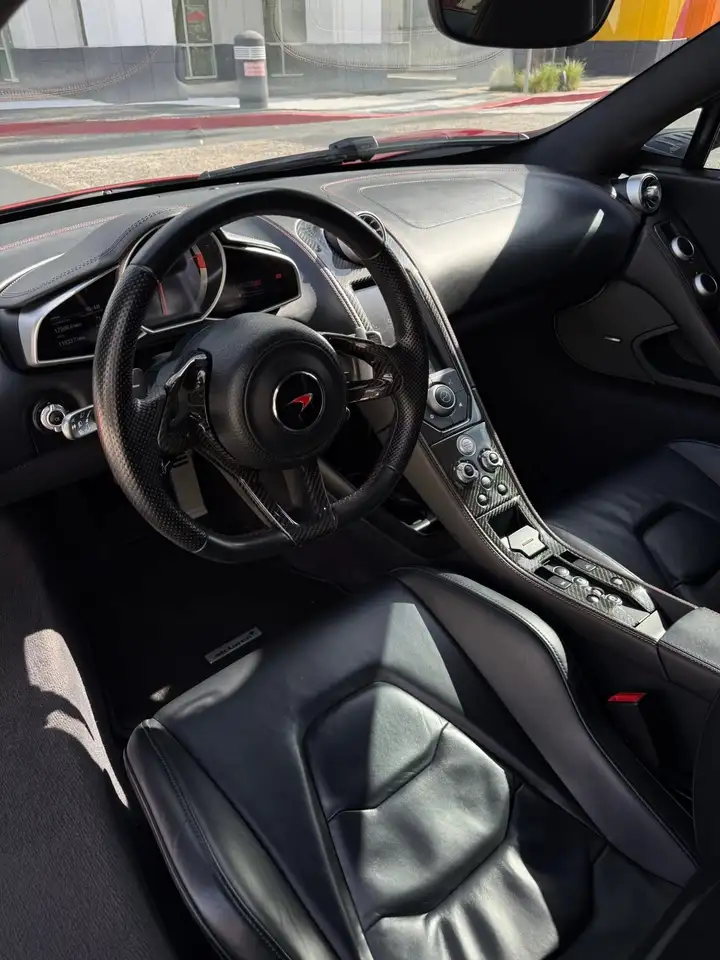 McLaren 650S снимка McLaren 650S
