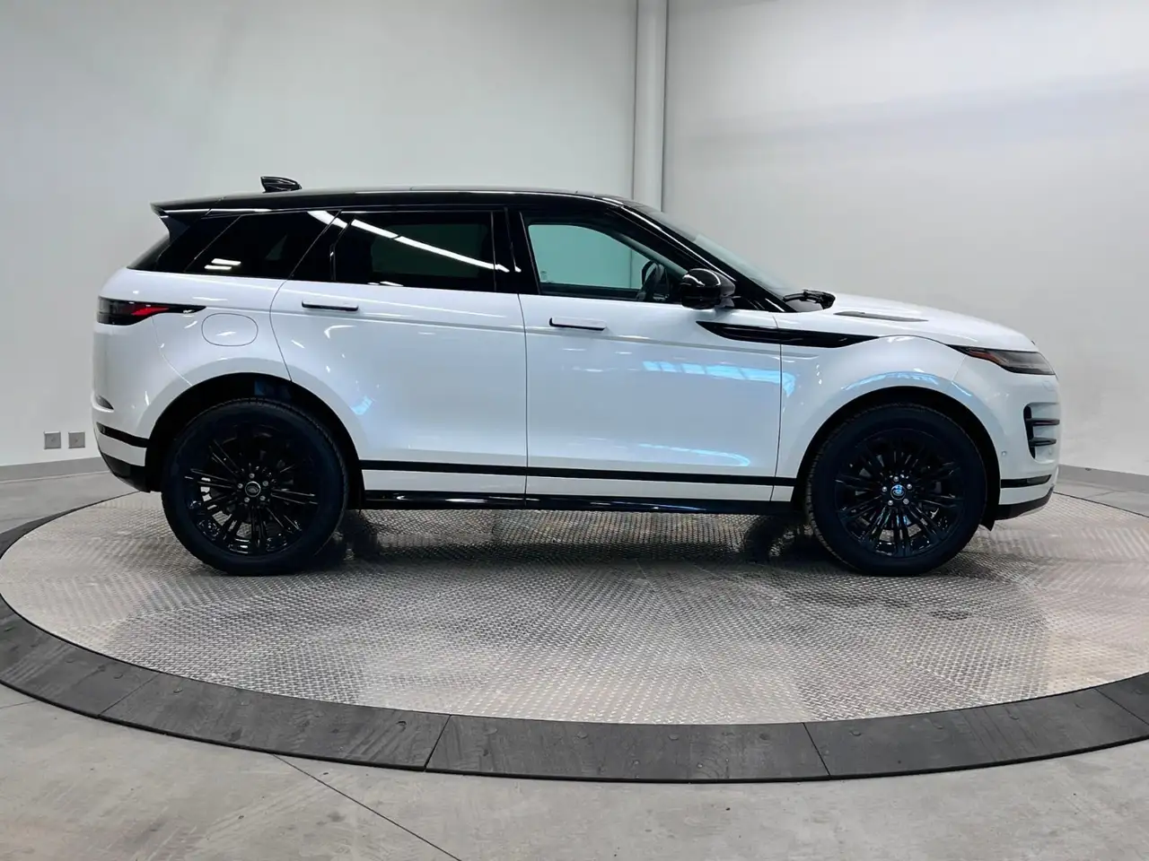 Land Rover Range Rover Evoque photo Land Rover Range Rover Evoque