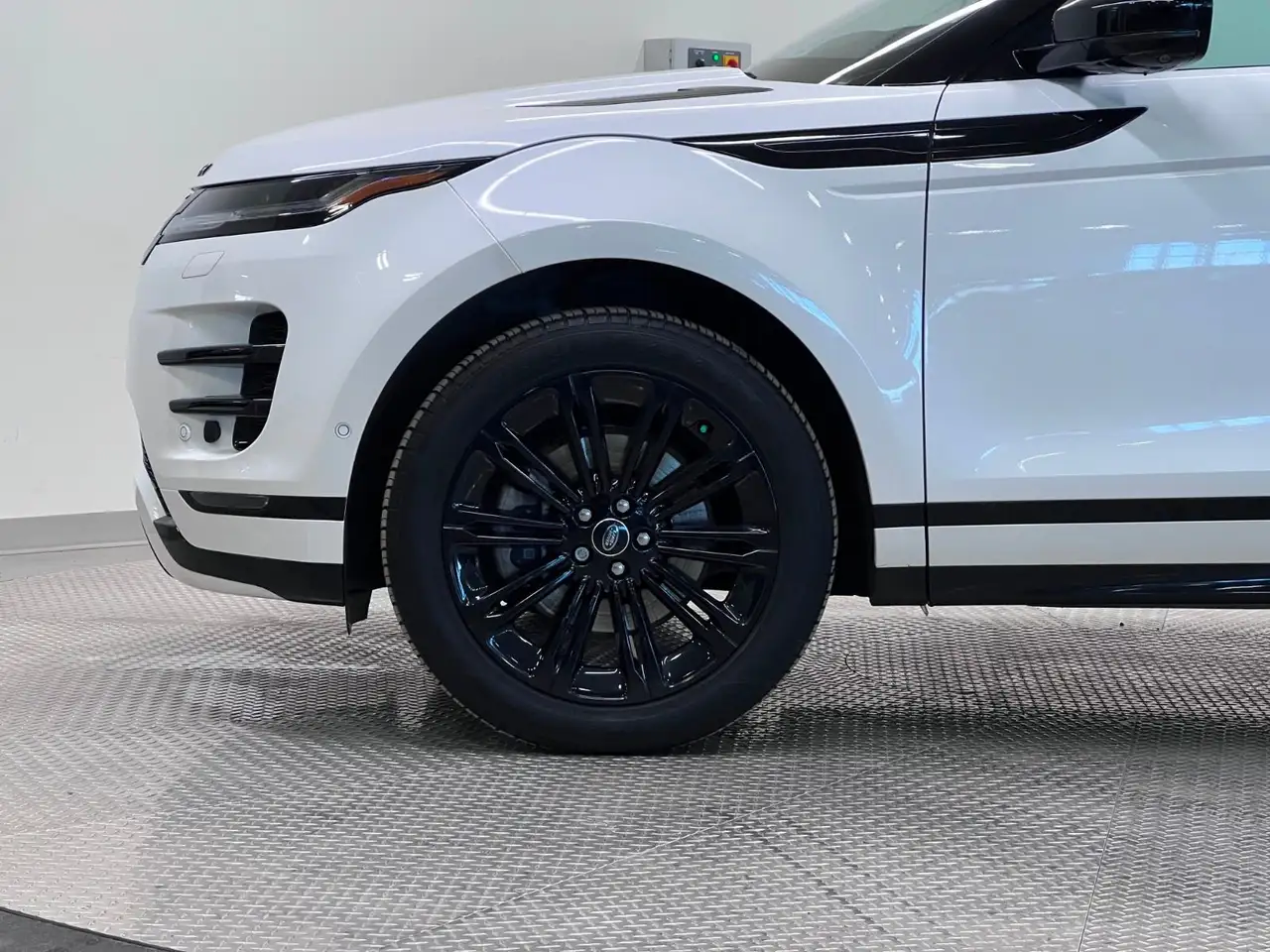 Land Rover Range Rover Evoque photo Land Rover Range Rover Evoque
