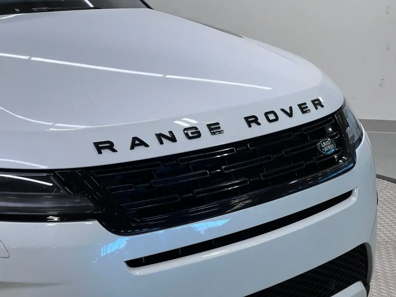 Land Rover Range Rover Evoque photo Land Rover Range Rover Evoque