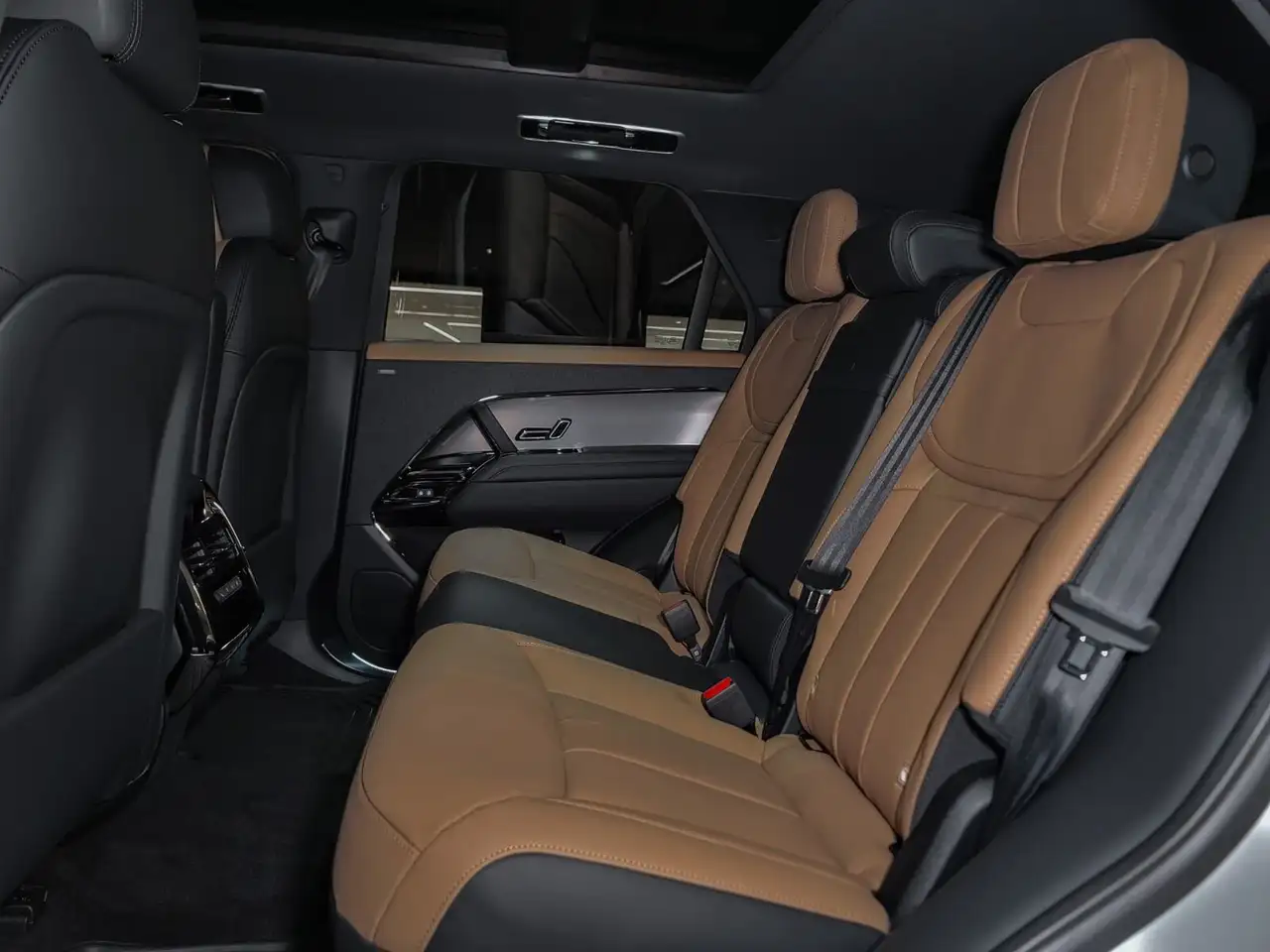 Land Rover Range Rover Sport снимка Land Rover Range Rover Sport