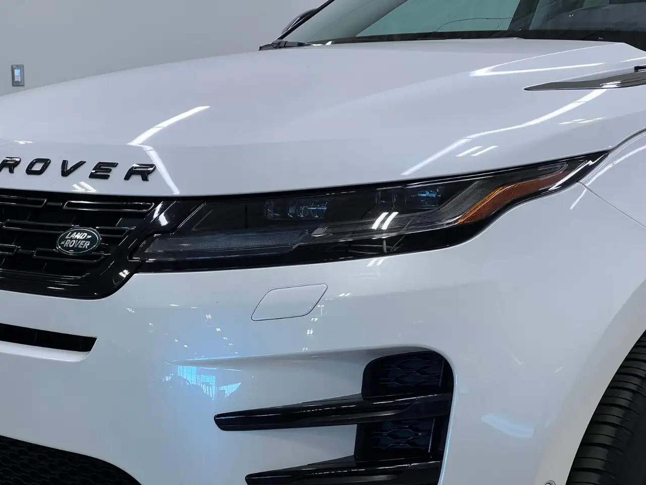 Land Rover Range Rover Evoque photo Land Rover Range Rover Evoque