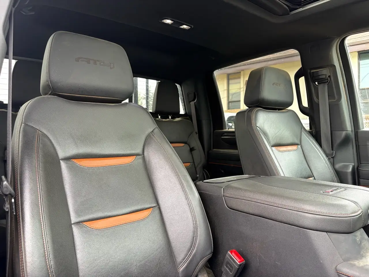 GMC Sierra 3500HD снимка GMC Sierra 3500HD