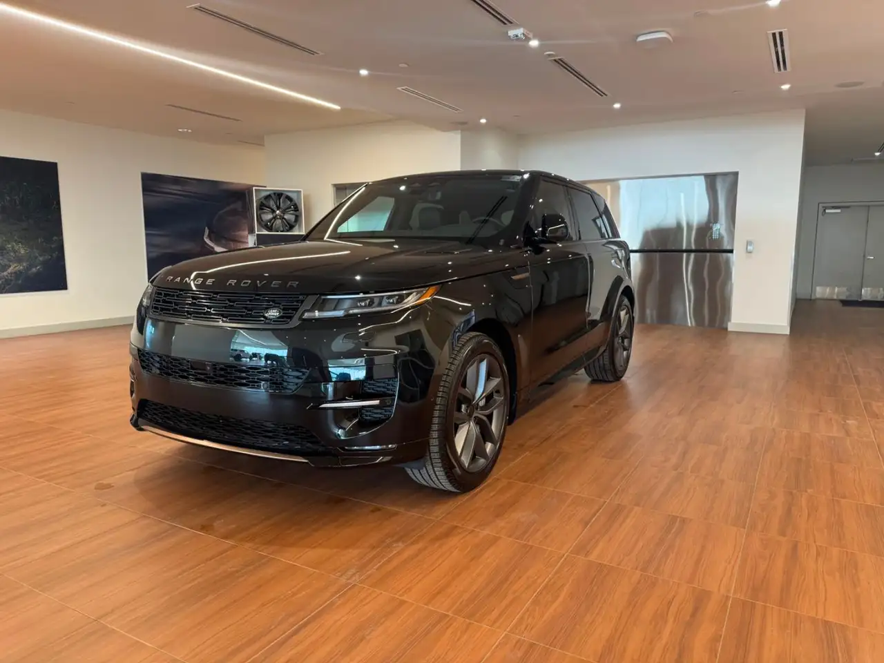 Land Rover Range Rover Sport снимка Land Rover Range Rover Sport