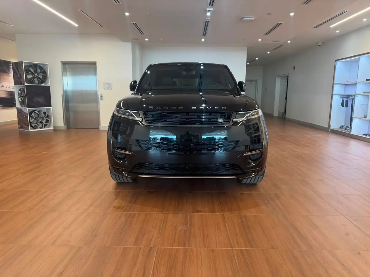 Land Rover Range Rover Sport снимка Land Rover Range Rover Sport