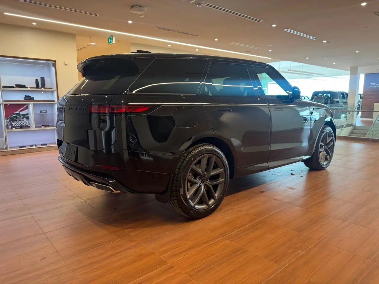 Land Rover Range Rover Sport снимка Land Rover Range Rover Sport