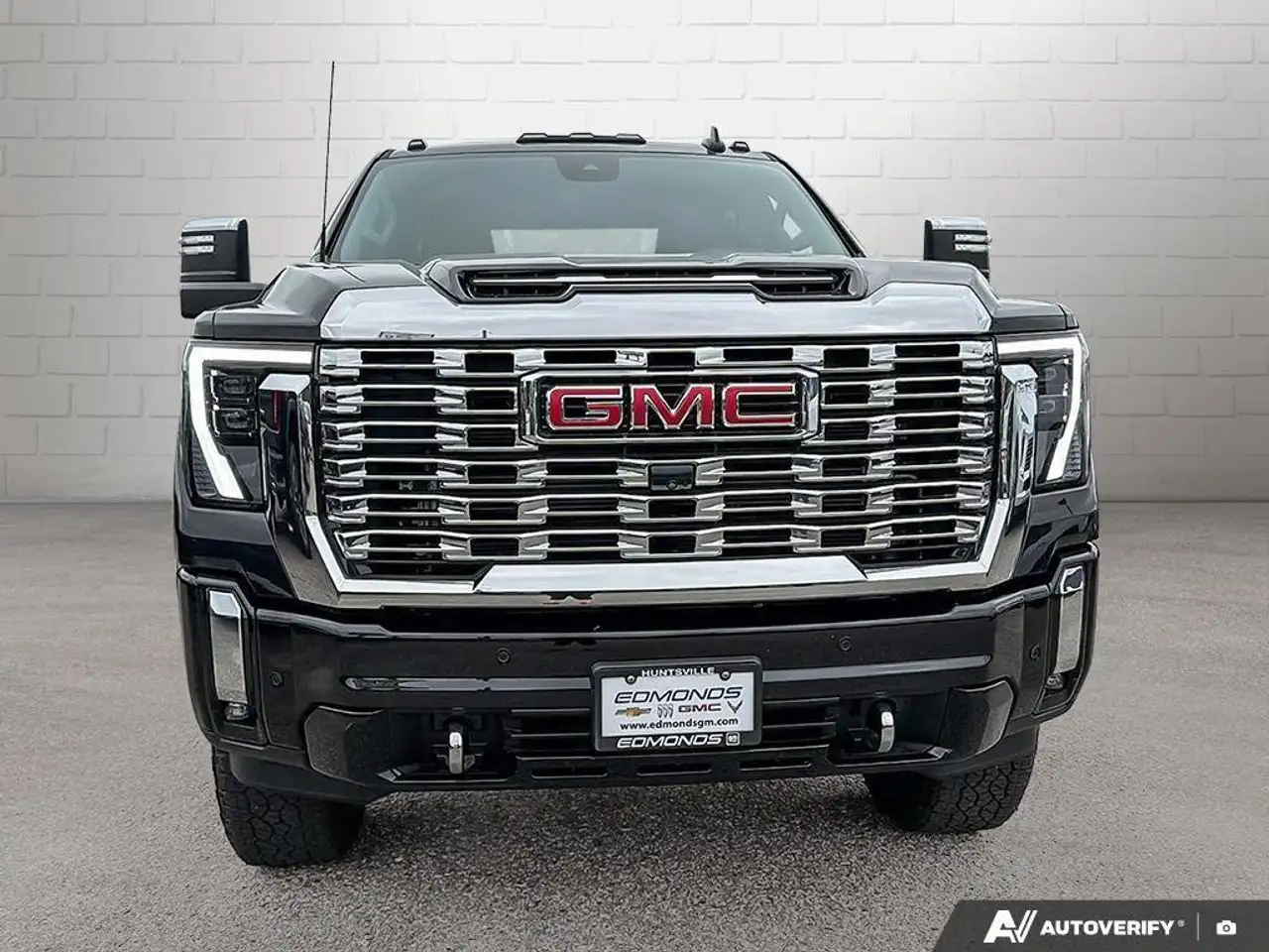 GMC Sierra 2500HD снимка GMC Sierra 2500HD
