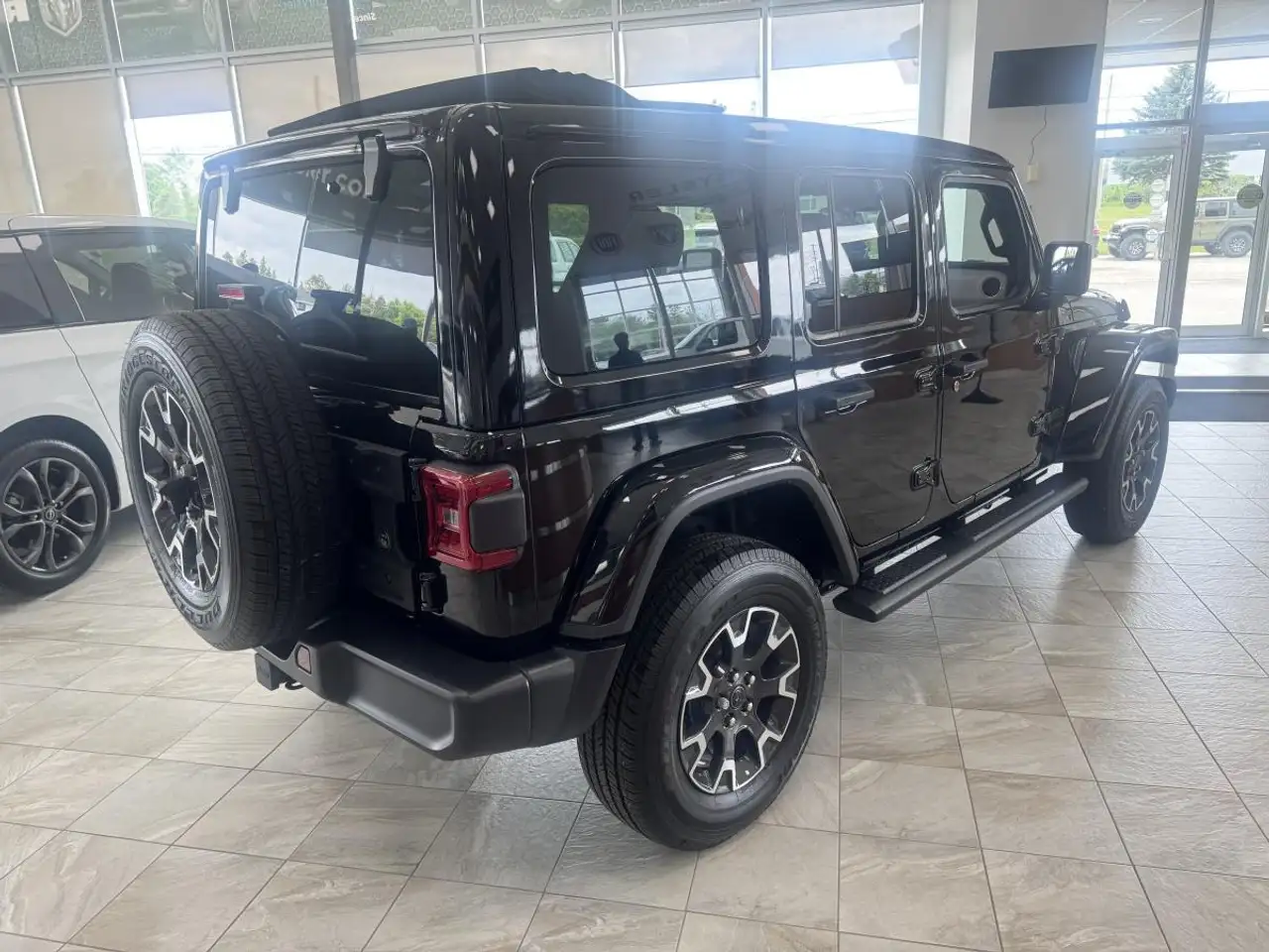 Jeep Wrangler photo Jeep Wrangler