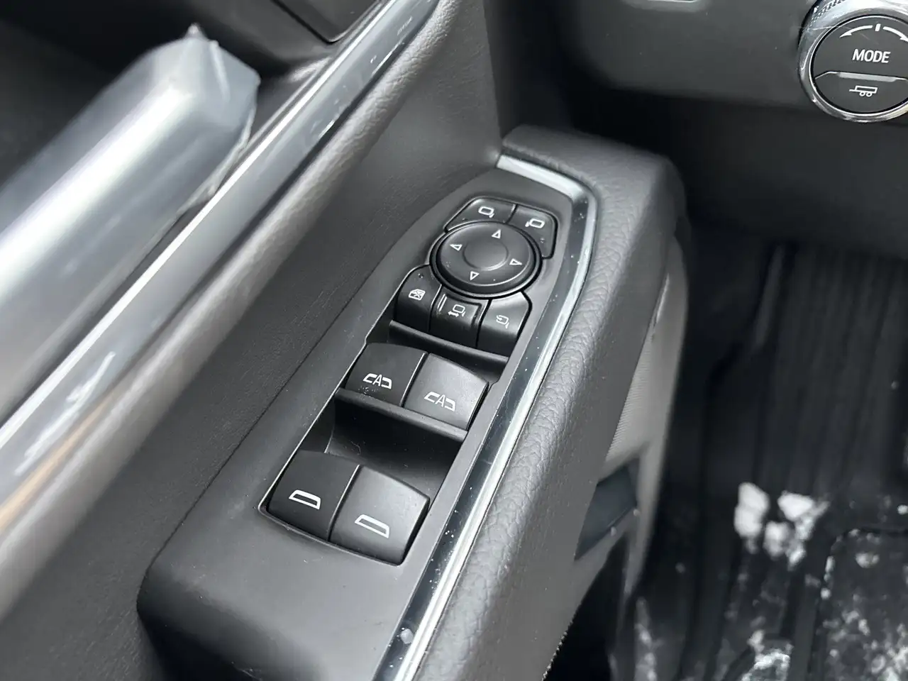 GMC Sierra 3500HD снимка GMC Sierra 3500HD
