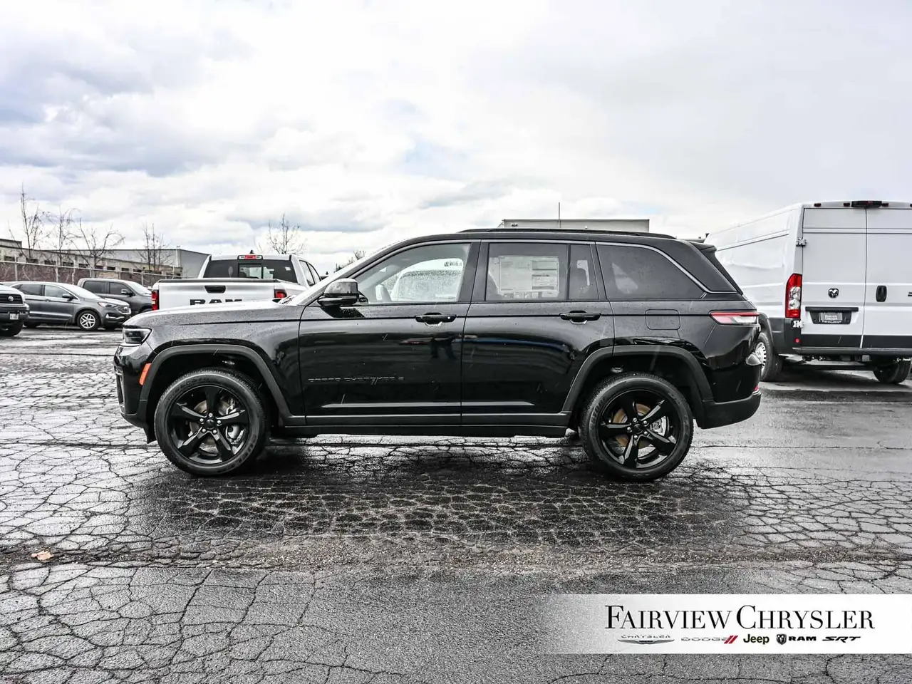 Jeep Grand Cherokee снимка Jeep Grand Cherokee