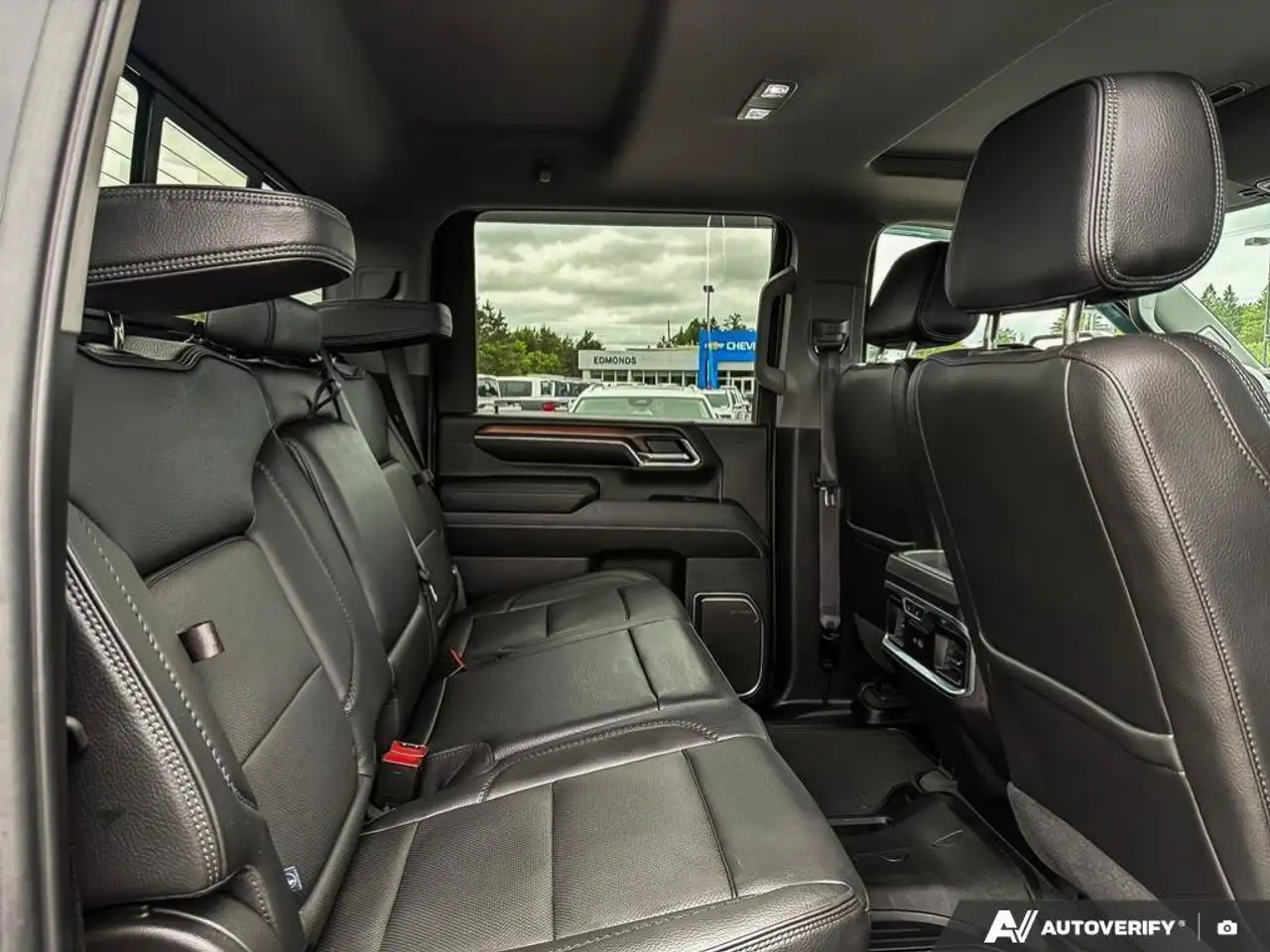 GMC Sierra 2500HD снимка GMC Sierra 2500HD