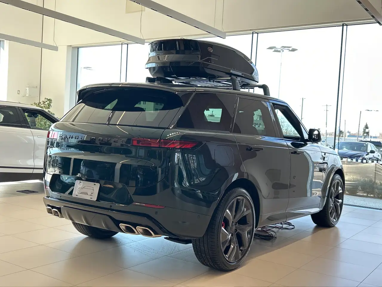 Land Rover Range Rover Sport снимка Land Rover Range Rover Sport