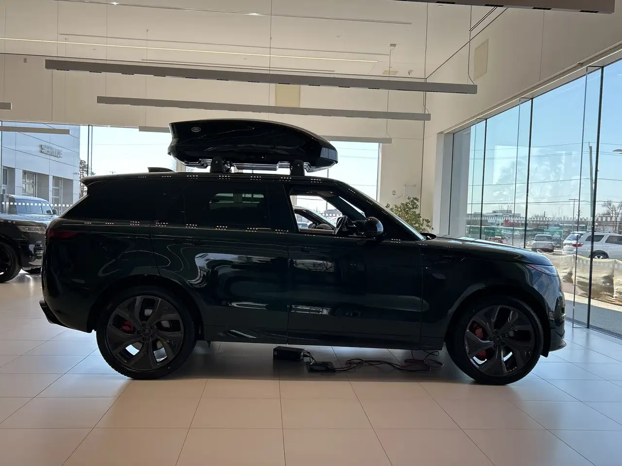 Land Rover Range Rover Sport снимка Land Rover Range Rover Sport