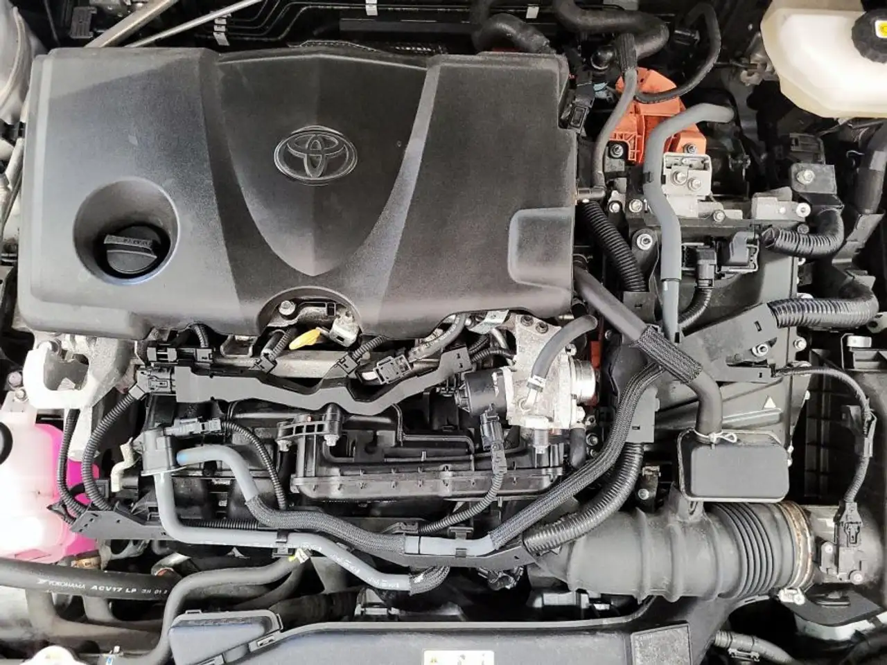 Toyota Camry снимка Toyota Camry