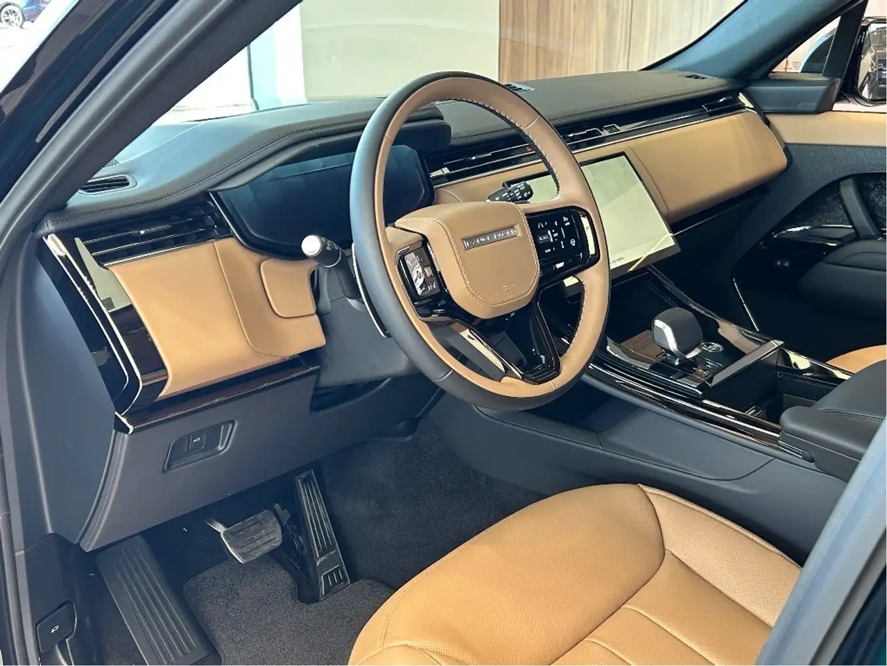 Land Rover Range Rover Sport снимка Land Rover Range Rover Sport