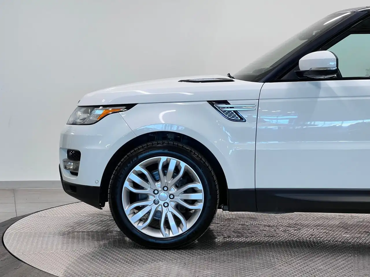 Land Rover Range Rover Sport снимка Land Rover Range Rover Sport