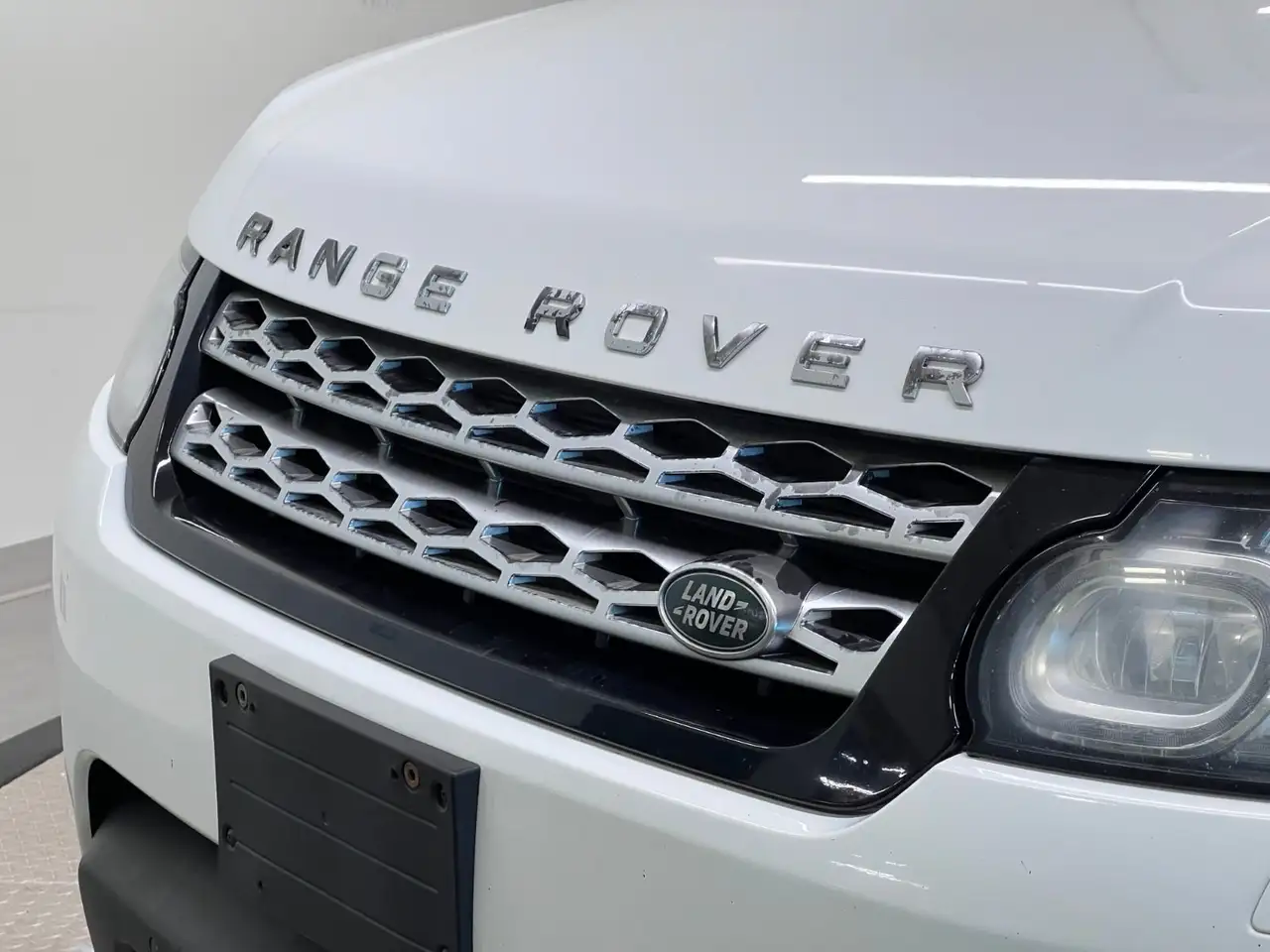 Land Rover Range Rover Sport снимка Land Rover Range Rover Sport