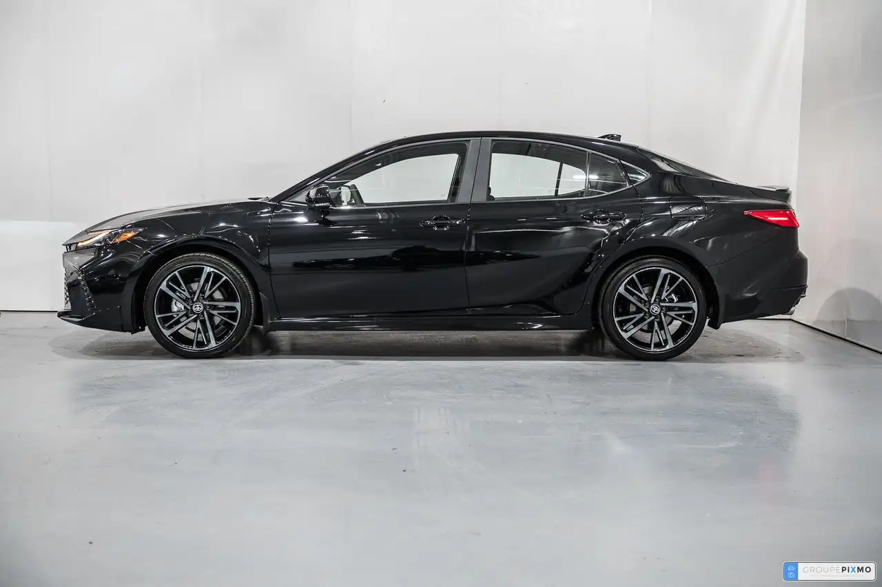 Toyota Camry снимка Toyota Camry