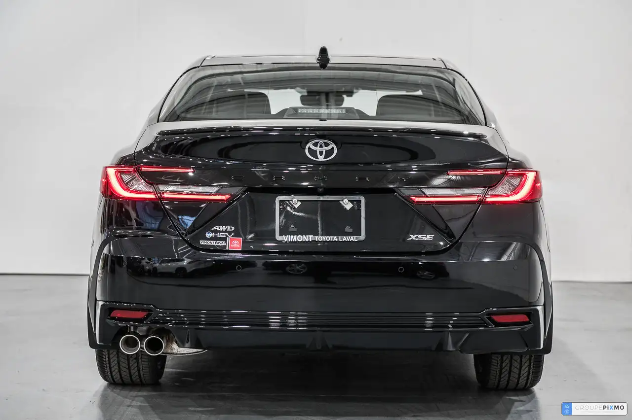 Toyota Camry снимка Toyota Camry