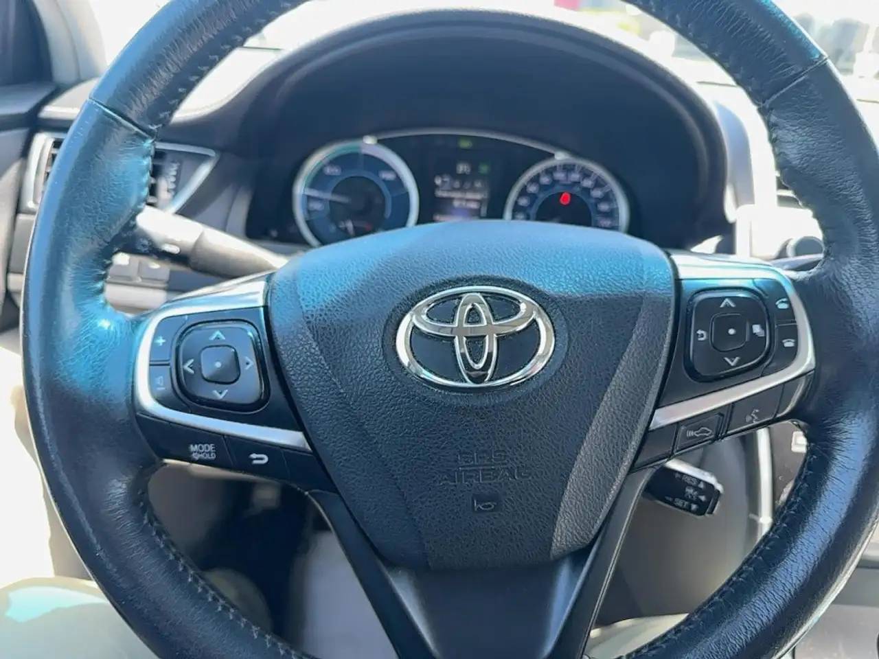 Toyota Camry снимка Toyota Camry