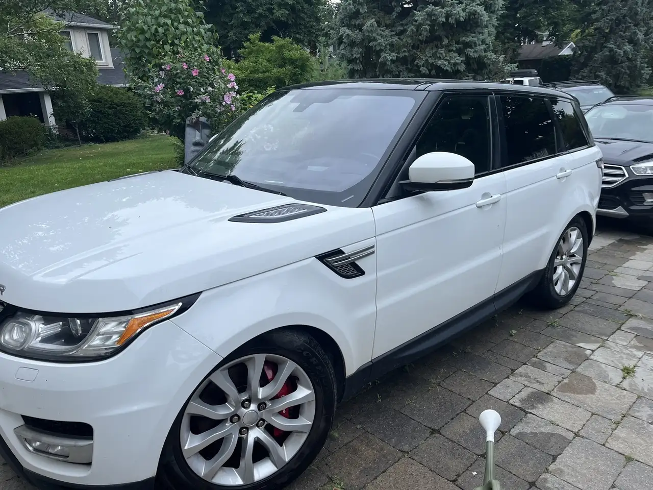 Land Rover Range Rover Sport снимка Land Rover Range Rover Sport